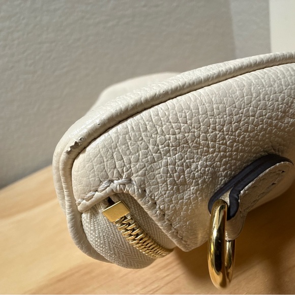 Louis Vuitton Mini Bumbag - Picture 7 of 12